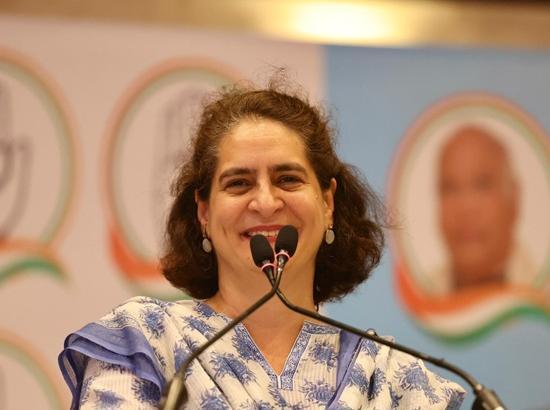 Priyanka Gandhi in Kullu: Unemployment is spread all over the country (Watch Video)