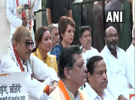 Lakhimpur Kheri incident: Priyanka Gandhi Vadra, other Congress leaders observe 'maun vrat