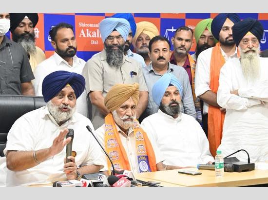 Sukhbir Badal asks Congress high command to tell its face for 2022 assembly polls