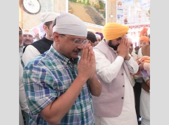 Punjab CM Bhagwant Mann and Delhi CM Arvind Kejriwal lay foundation stone of Guru Ravidass bani adhiyan Centre at Ballan