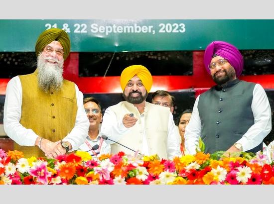 Punjab Vidhan Sabha goes paperless as cm launches neva application