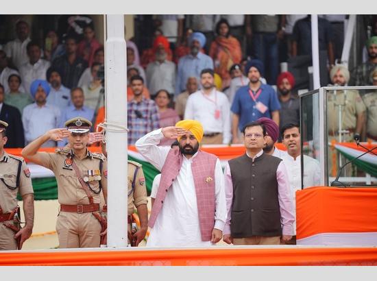 CM gives clarion call to launch a crusade for checking environmental pollution in state