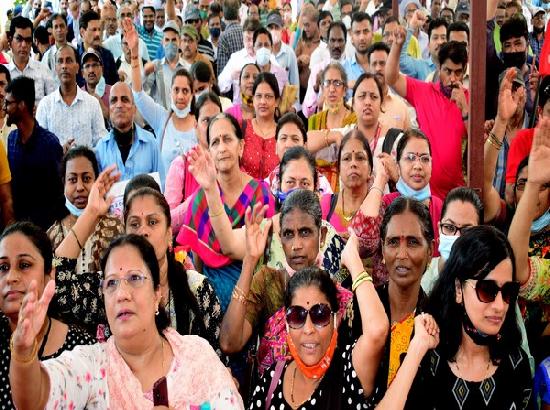 33 % quota for women in outsourced govt jobs