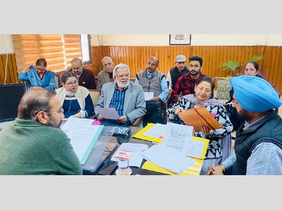 Distt Committee reviews senior citizens' welfare and security measures