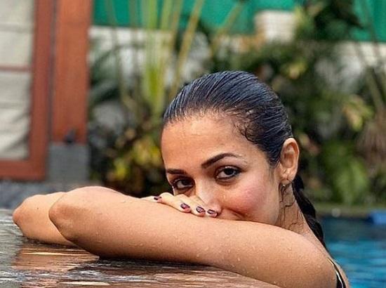 Rise and Shine: Malaika Arora shares sultry pool picture
