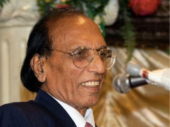 Legendary Urdu Poet Bashir Badr passes away at 91, Literary World mourns a huge loss
