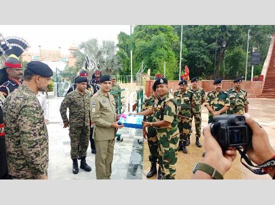 Sweets offered by BSF to Pak Rangers on 75th India's Independence Day celebrations at JCP Hussainiwala





