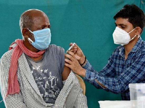 India logs 48,698 new COVID-19 cases, 1,183 deaths