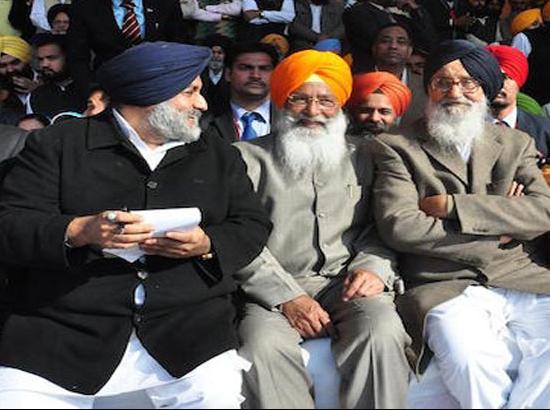 Badals make futile attempts to contact Dhindsa post resignation letter