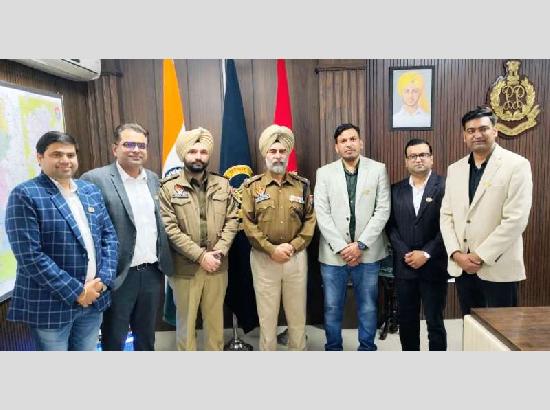Fazilka doctors honored with DGP Disc for exemplary service during Floods