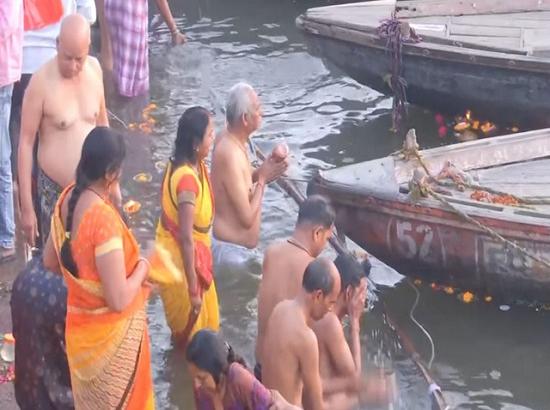 Devotees take holy dip in river Ganga in UP's Varanasi on occasion of 'Magh Purnima'