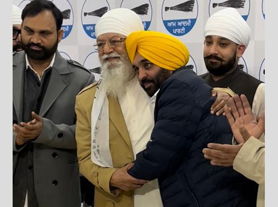 Setback to Congress: Former MP and former PCC president Hanspal joins AAP