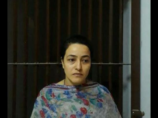 Honeypreet remanded to police custody for 6 days ( Watch Video ) 