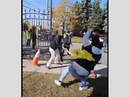 Canada: Pro Khalistani radicals storm Hindu Sabha Mandir in Brampton, attack worshippers after clash with pro-India group, Watch video