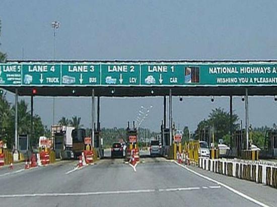 Confusion over reopening of toll plazas in Punjab as some farmers unions refuse to lift dh