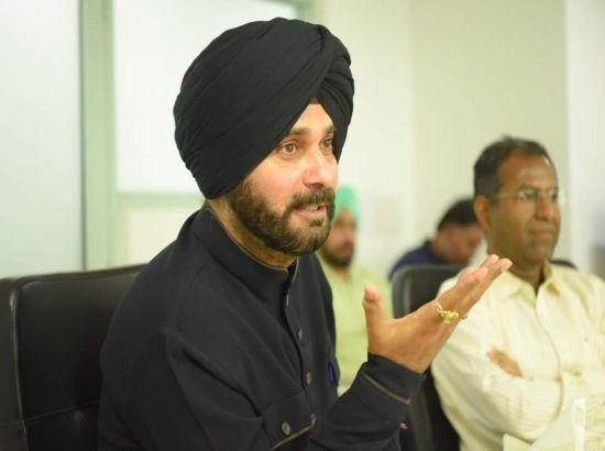 EC bans Sidhu from campaigning for 72 hours over 'communal' remarks