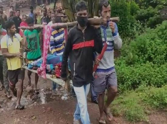 Villagers carry pregnant woman on cot for 10 km due to lack of roads