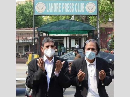 Pak based Foundation prayed for Coronavirus victims at Lahore Press Club