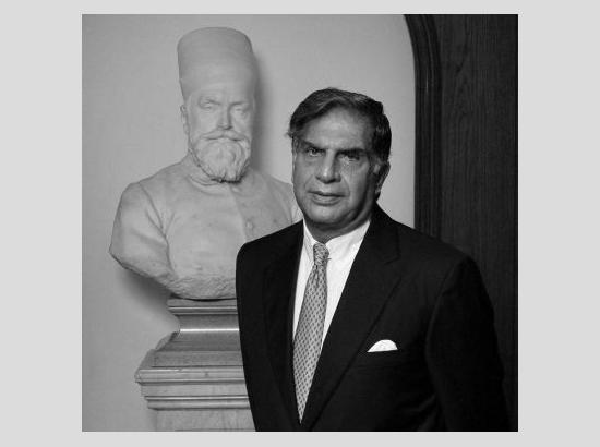 UP: Tributes paid to Ratan Tata during Ganga Aarti at Dashashwamedh Ghat in Varanasi
