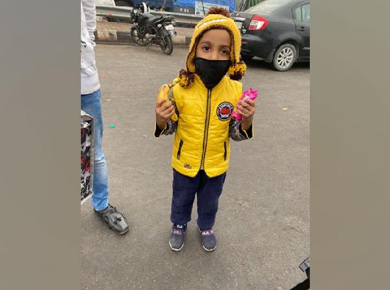 Read: How 4 year-old turns samaritan for protesting farmers at Delhi-Gazipur border