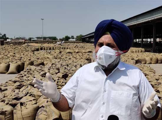 Sukhbir Badal says procurement affected severely because wheat not being lifted from Mandis 