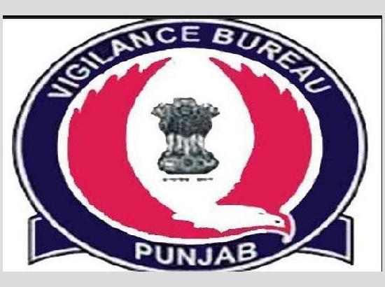 Vigilance Bureau bans Panchayat Secretary, Private person taking bribe of Rs. 5000