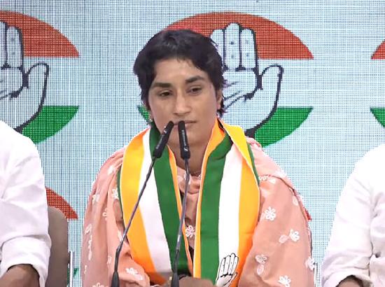 Vinesh Phogat launches scathing attack, uses Congress party symbol as metaphor which will strike BJP